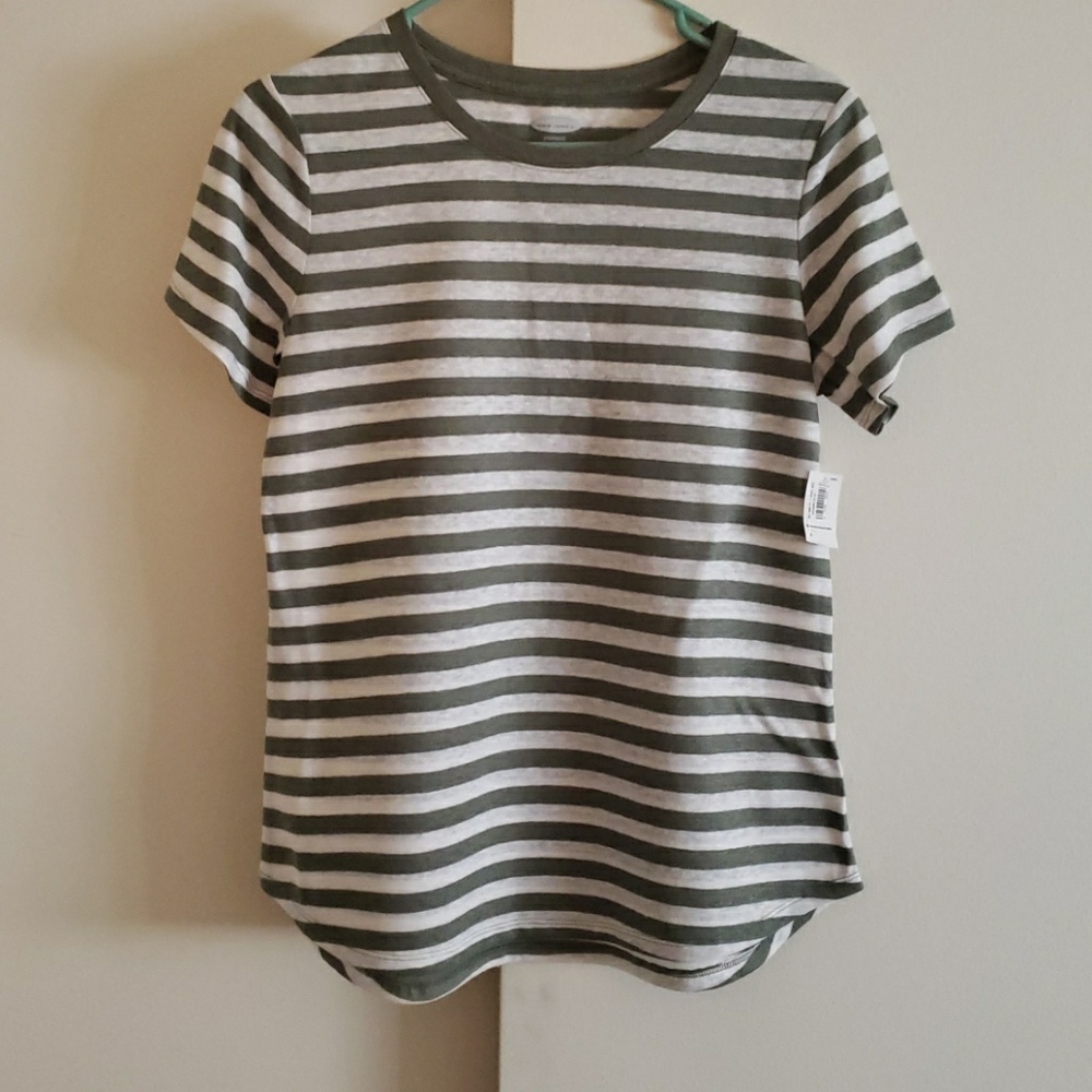 Old navy everywear crew shirt